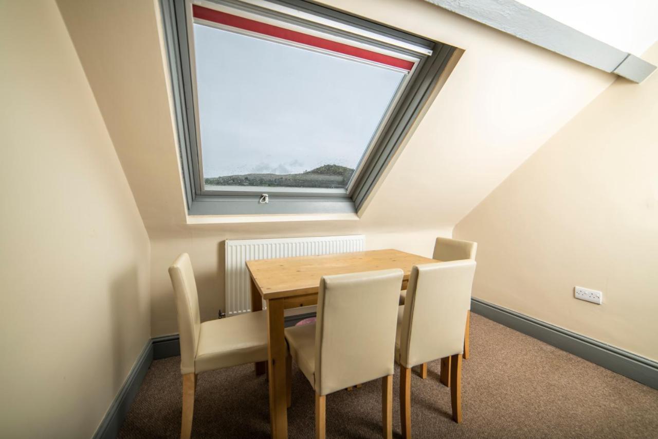 Llangollen Hostel Guest Rooms - No Dormitories - Self Catering Eksteriør billede