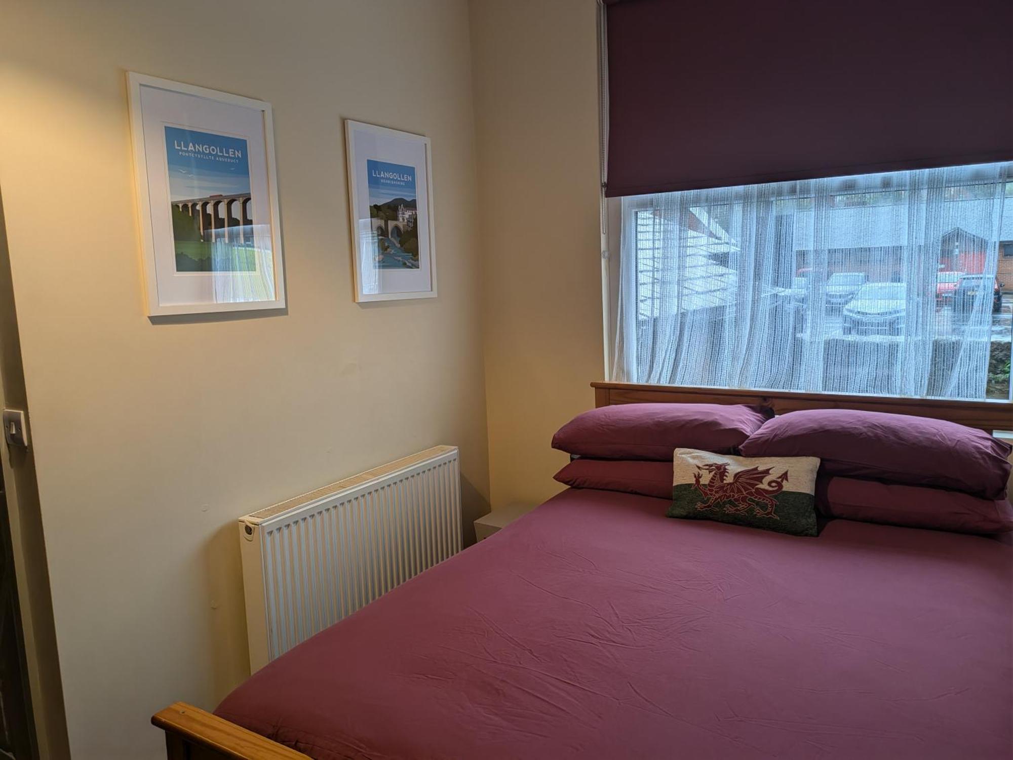 Llangollen Hostel Guest Rooms - No Dormitories - Self Catering Eksteriør billede