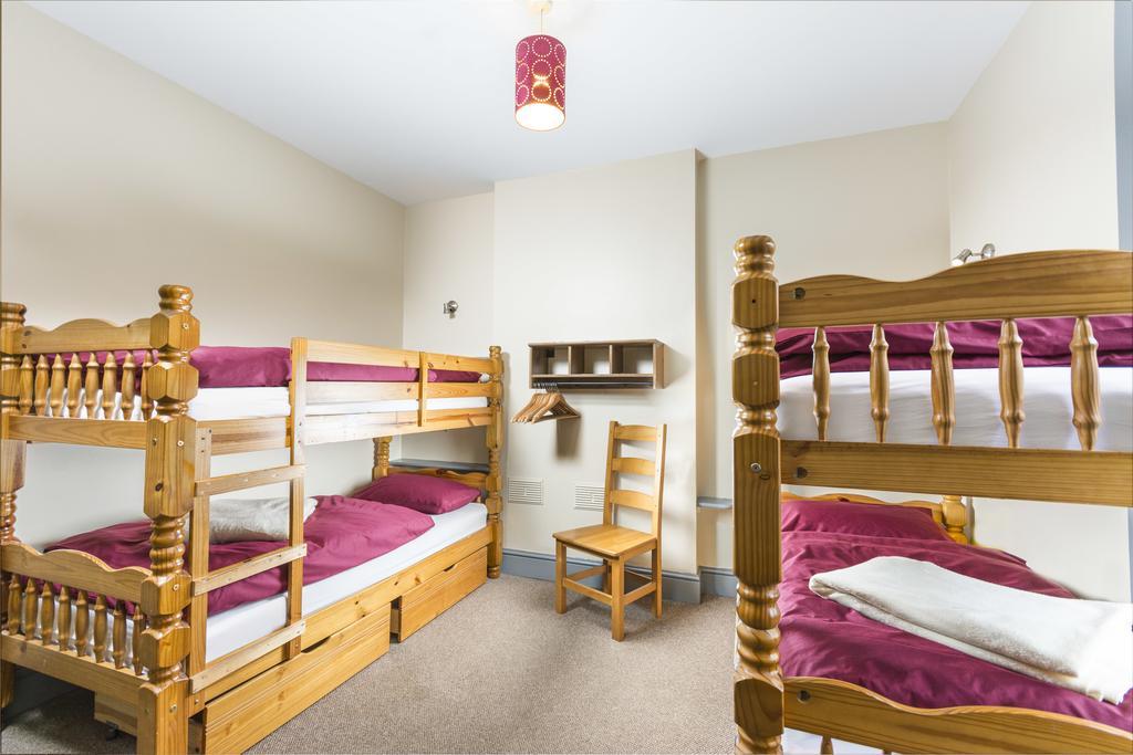 Llangollen Hostel Guest Rooms - No Dormitories - Self Catering Eksteriør billede